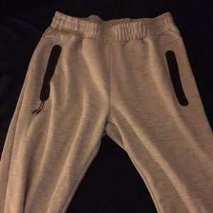 contour light grey joggers
